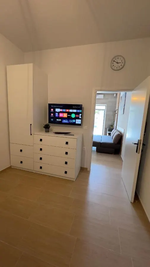 Ellinfos Aparthotel Hanioti Grecia